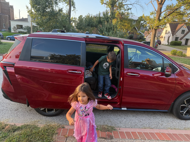 The kids hopping out of the mini-van